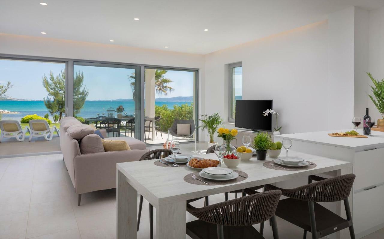 Luxury Design Beach Front Apartment Sukošan Esterno foto